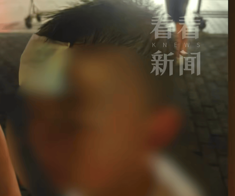 埃及超级联赛_血流不止埃及超级联赛,脸上缝30多针需整容!上海一知名火锅店发生意外,顾客和商家互相指责……