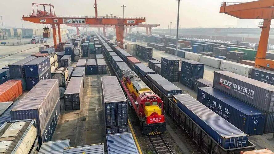 皇冠信用網在哪里开通_波兰坚决不让中方过境皇冠信用網在哪里开通,中欧班列恢复遥遥无期,无奈中方只有改道