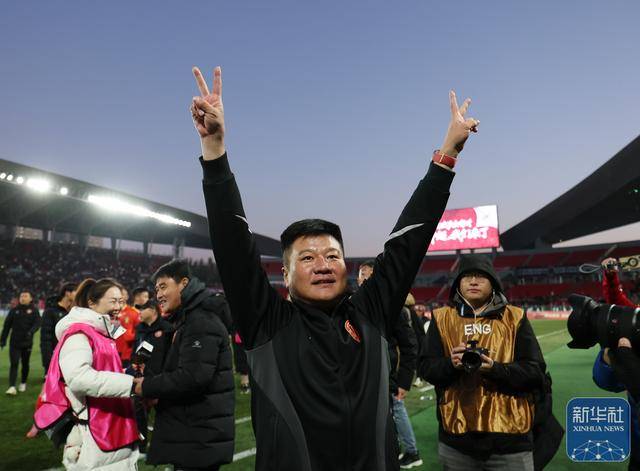 皇冠信用網怎么租
_中甲:辽宁铁人队冲超成功