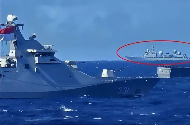 皇冠信用网出租代理
_美国纪录片:看到中国815舰一过来皇冠信用网出租代理
,吓的美军全舰禁用手机和蓝牙